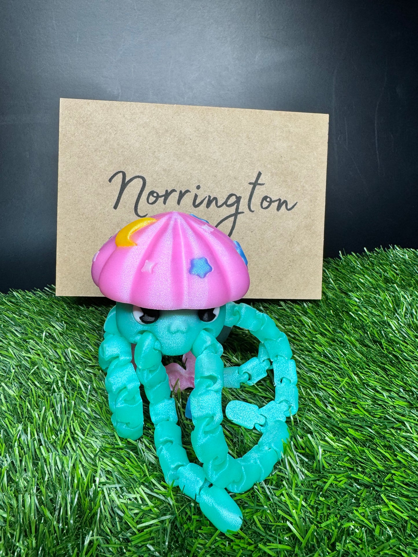 Norrington - The Twilight Jellyfish - Mythical Pets