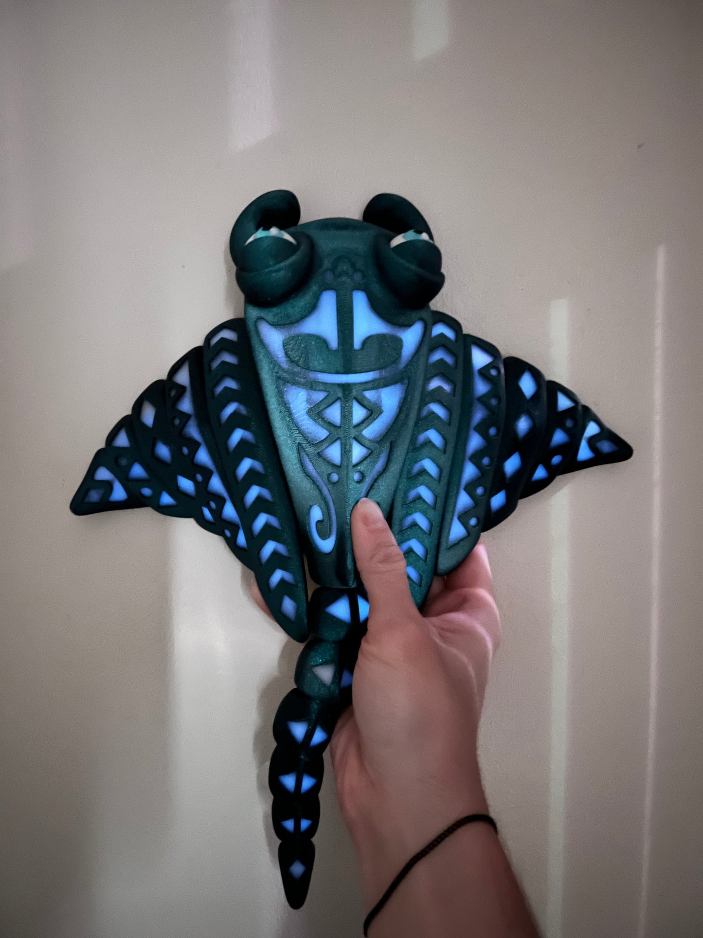 Maui - The Spirit Manta - Mythical Pets